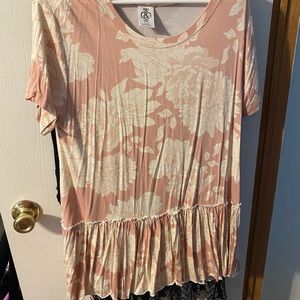 Agnes and Dora ruffle top XL